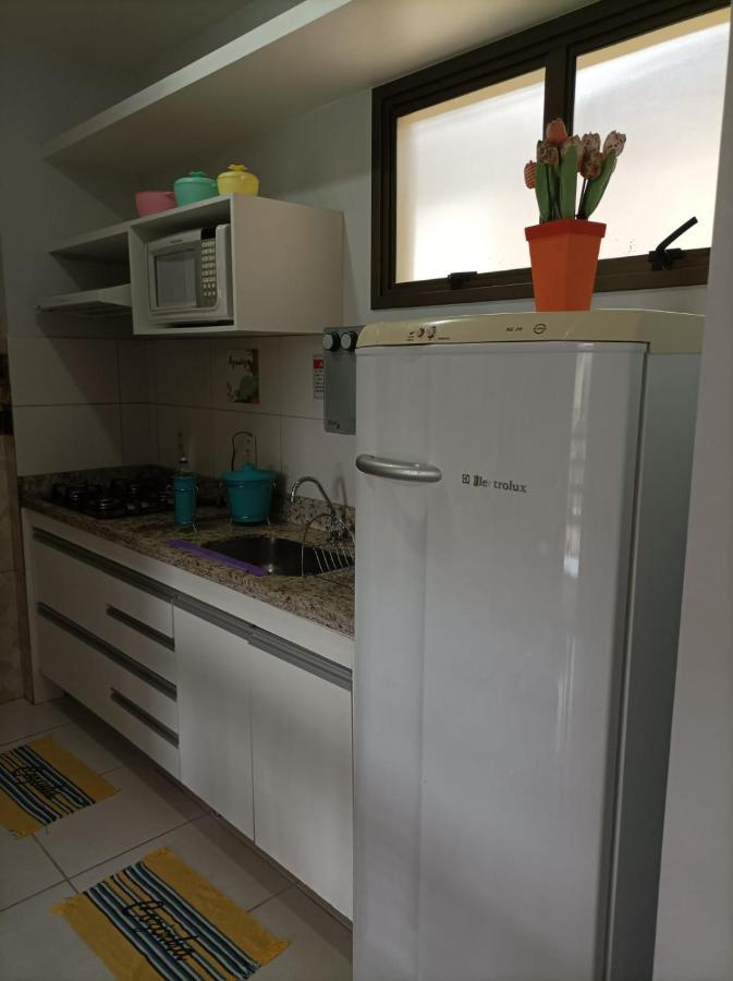 Aldeia Do Lago: Lakeside Apartment with Modern Kitchen and Pool Access Caldas Novas Exterior photo